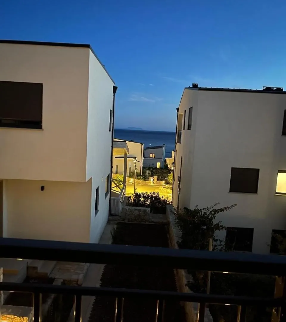 פאלאסה Miar Seaside Apartment Dhermi אלבניה